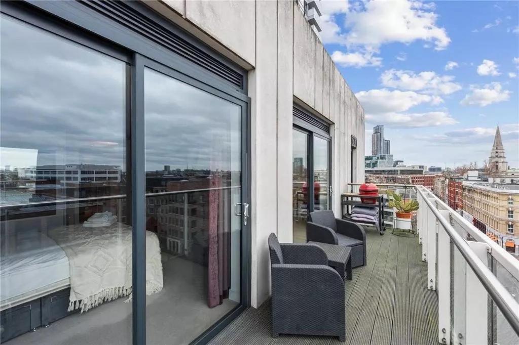Apartament Londwell, Spitalfields & Brick Lane Luxury Balcony Penthouse