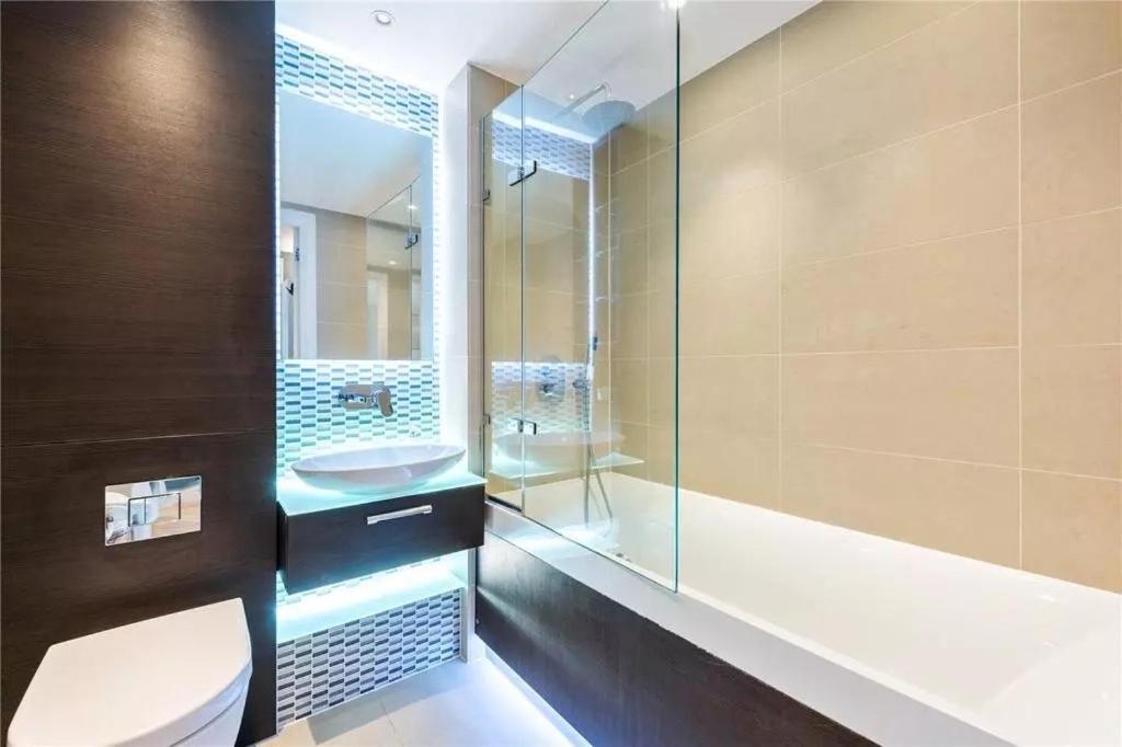 Londwell, Spitalfields & Brick Lane Luxury Balcony Penthouse Apartament Londra